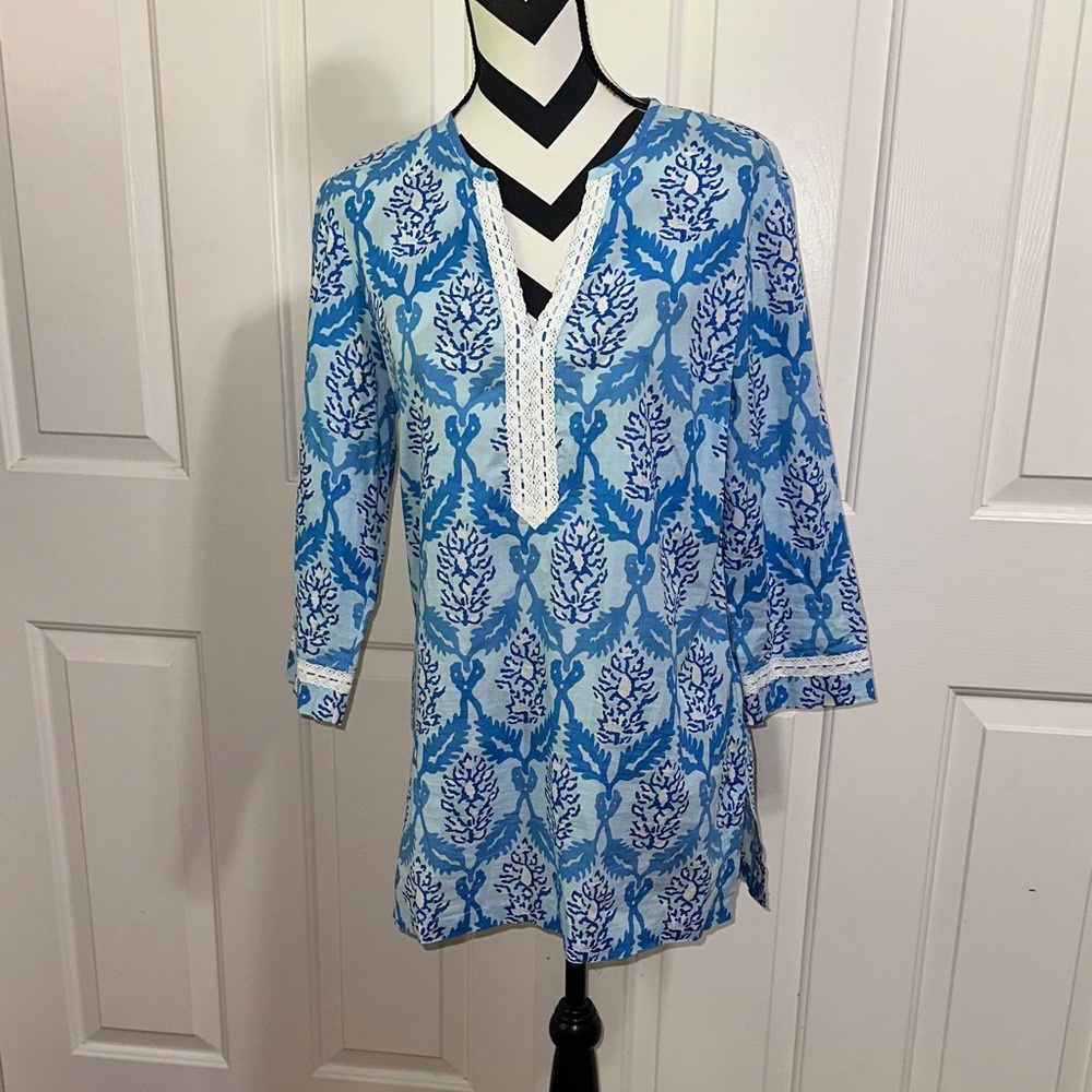 J. McLaughlin Azure and White Patterned Tunic